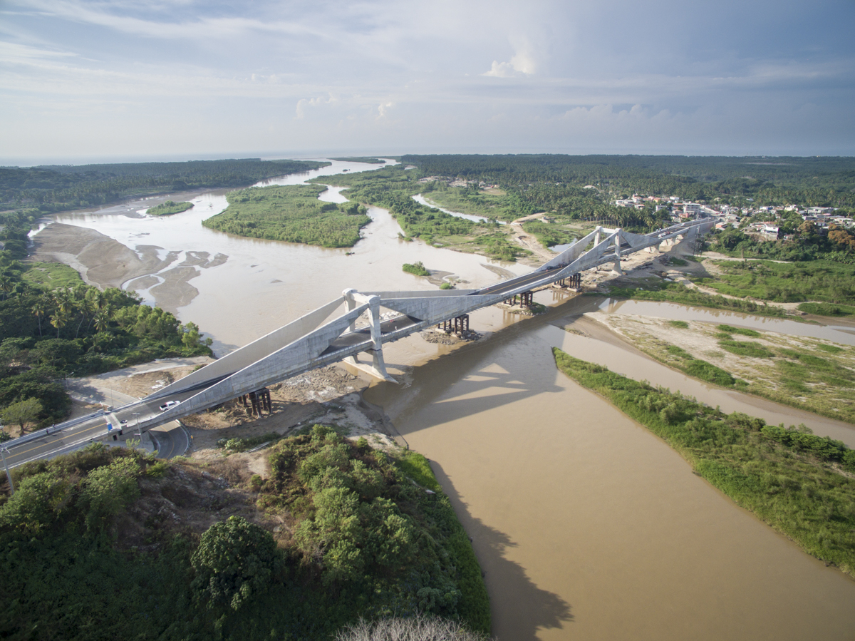 CFCSL El puente de Barra Vieja sobre el río Papagayo